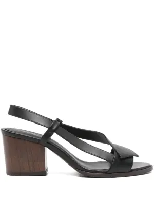 босоножки на блочном каблуке с ремешком на пятке