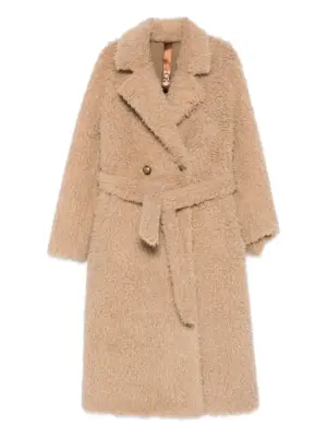 Двубортное пальто с поясом