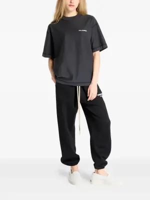 Футболка с логотипом