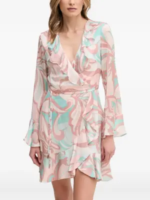 Мини-платье с оборками и узором