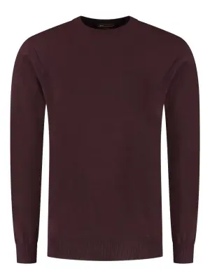 Свитер с круглым вырезом