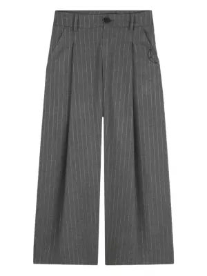 брюки в тонкую полоску