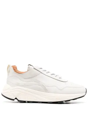 Кроссовки с контрастной отделкой