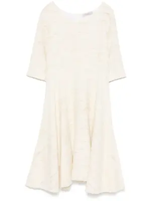 Расклешенное платье миди