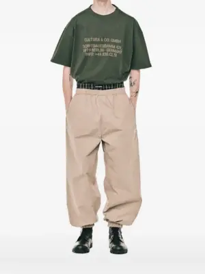 Футболка с круглым вырезом