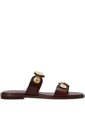 Декорированные сандалии