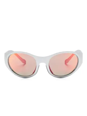 Солнцезащитные очки Anvma в овальной оправе