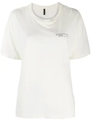 Футболка с логотипом