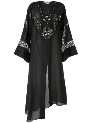 Платье с длинными рукавами