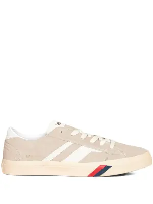 Замшевые кроссовки