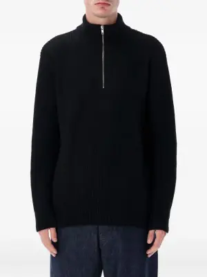 Свитер в рубчик с воротником на молнии