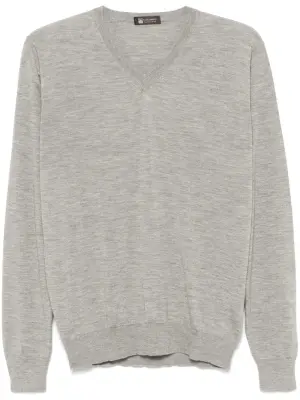 Свитер с V-образным вырезом