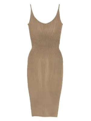 платье на тонких бретелях