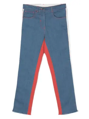 Прямые джинсы в стиле колор-блок