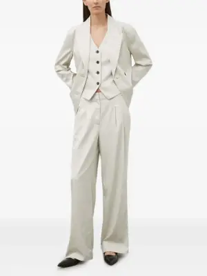 Двубортный пиджак в тонкую полоску