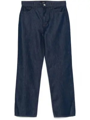 Прямые джинсы с завышенной талией