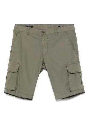 Шорты-бермуды с карманами карго