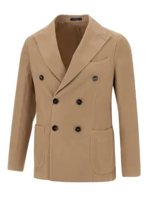 Двубортный пиджак с заостренными лацканами