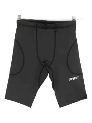 Спортивные шорты с карманом