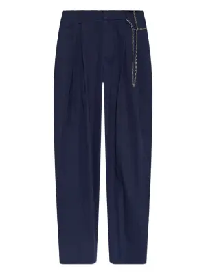 Брюки с цепочкой и складками