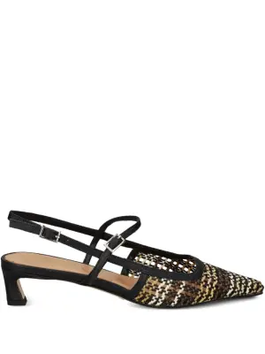 Туфли с ремешком на пятке