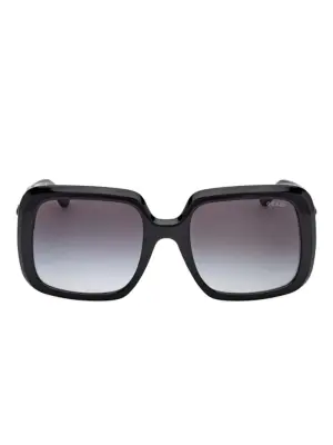 Солнцезащитные очки в квадратной оправе