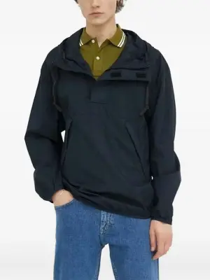 Куртка с капюшоном на шнурке