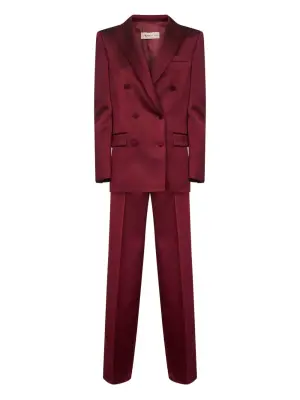 Костюм с двубортным пиджаком