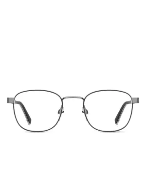 Очки в квадратной оправе