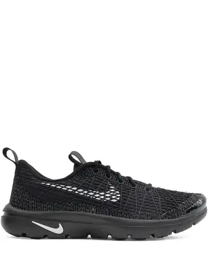 Кроссовки с логотипом из коллаборации с Comme des Garçons