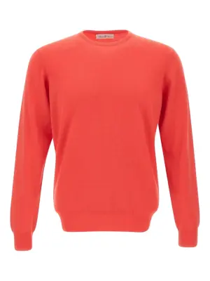 Вязаный свитер с круглым вырезом