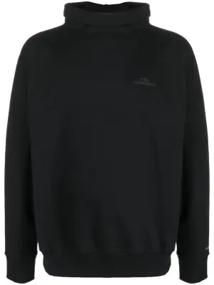 Толстовка с логотипом и высоким воротником