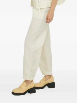 Прямые брюки с эластичным поясом