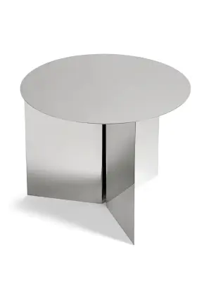 Круглый стол со светоотражающим эффектом