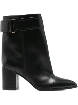 Ботинки на пряжке