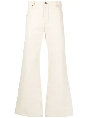 Прямые джинсы