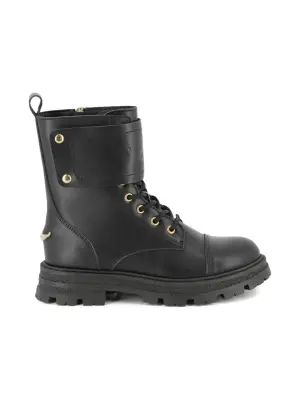 Ботинки на рифленой подошве