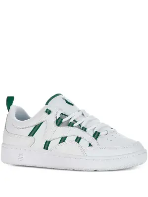 Кроссовки с полосками