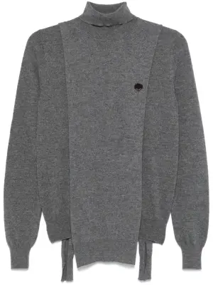 Свитер с драпировкой