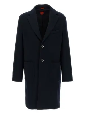 Пальто с заостренными лацканами