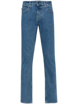 Узкие джинсы с заниженной талией