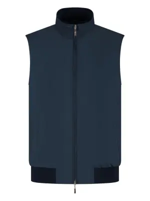 Жилет с высоким воротником