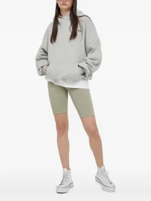 Худи с вышитым логотипом