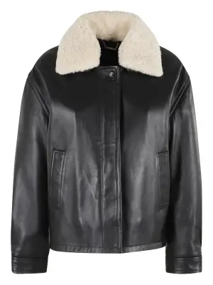 Кожаная куртка с воротником из овчины
