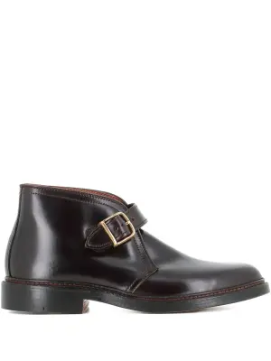 Ботинки с пряжкой
