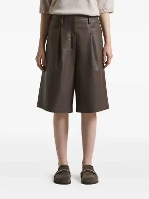 Кожаные шорты со складками