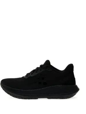 Кроссовки на шнуровке