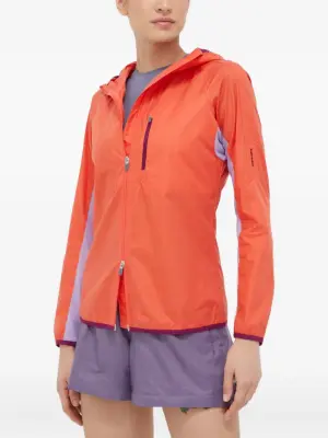 Куртка в стиле колор-блок с капюшоном