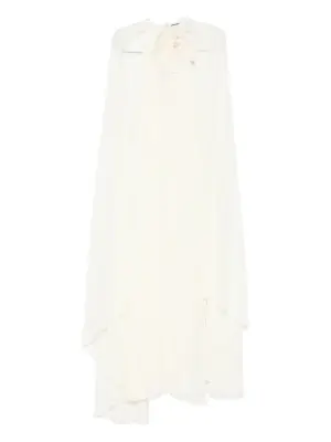 Платье с цветочными аппликациями