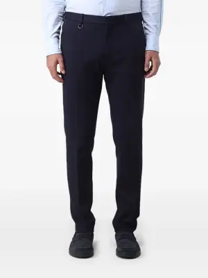 Брюки строгого кроя